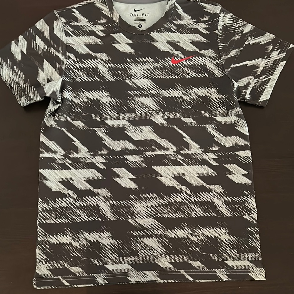 Nike Men's Dri-FIT Shirt